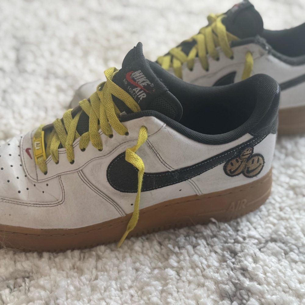 Nike Air Force one “have a Nike day” men’s size 10 whi/blk/gum/yellow